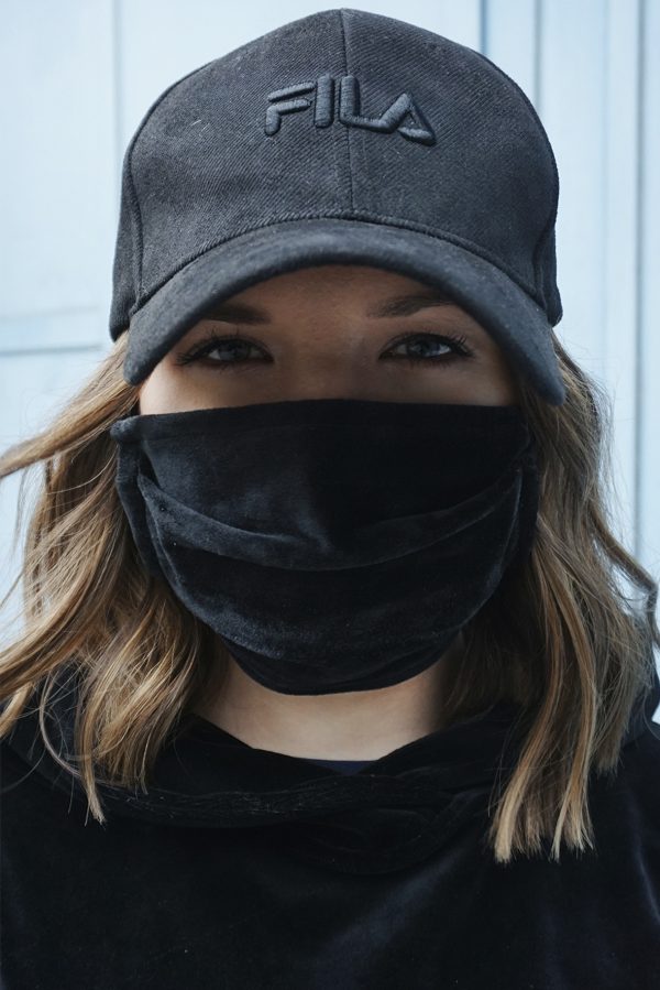 MASECZKA WELUR CZERŃ